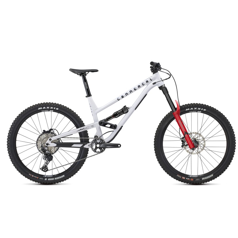 VTT Commencal CLASH XS GLITTERY NOIR 2026